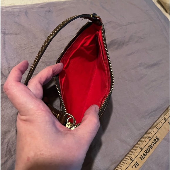 Dooney & Bourke Croc Print Wristlet. EUC. - Picture 9 of 9